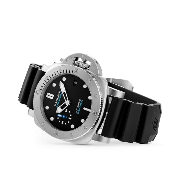 Panerai Submersible Men Automatic Black Rubber Watch PAM00973